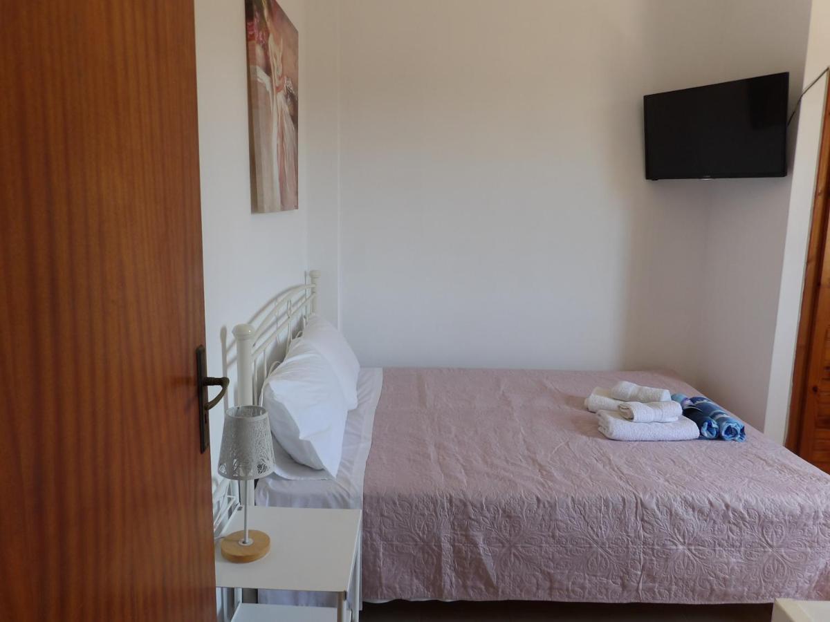 Teo 1 Apartment Goúvai Ngoại thất bức ảnh