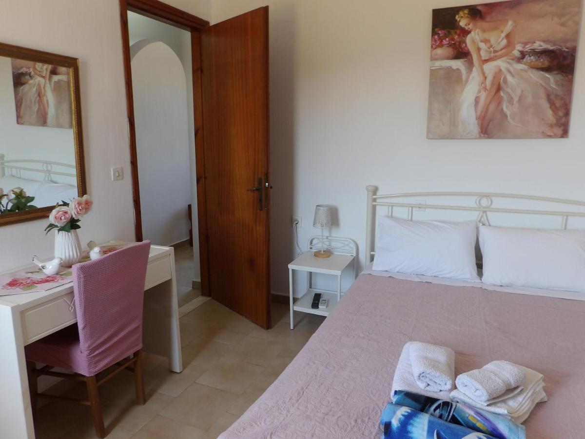 Teo 1 Apartment Goúvai Ngoại thất bức ảnh
