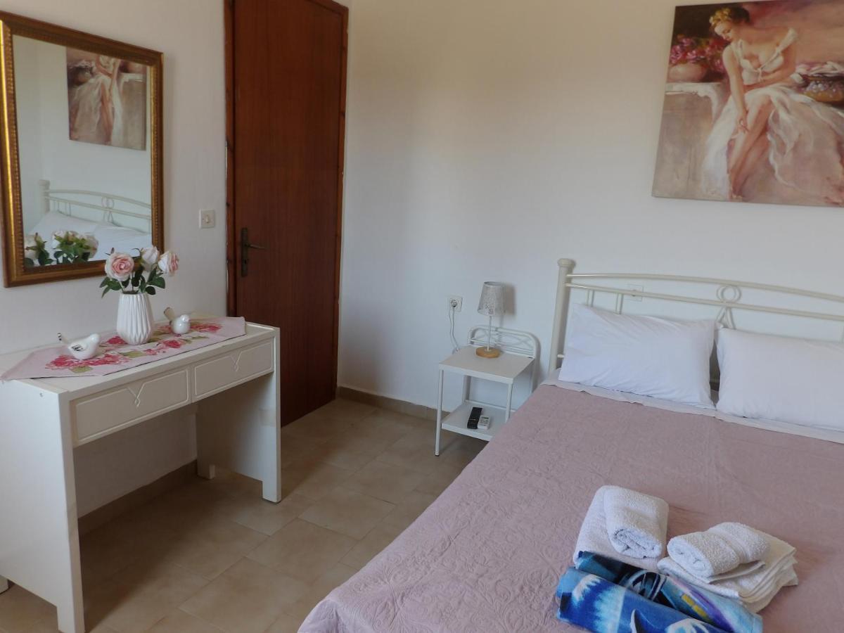 Teo 1 Apartment Goúvai Ngoại thất bức ảnh
