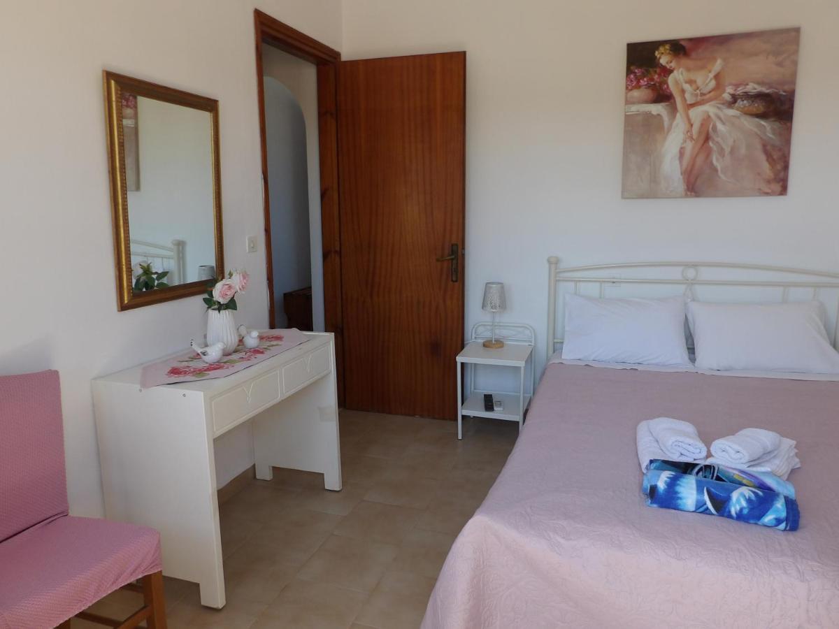 Teo 1 Apartment Goúvai Ngoại thất bức ảnh