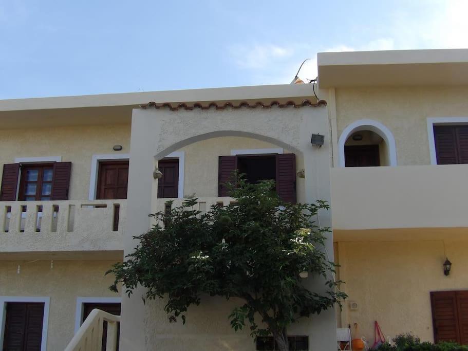Teo 1 Apartment Goúvai Ngoại thất bức ảnh